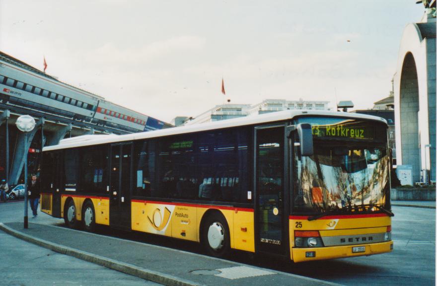 (113'430) - Bucheli, Kriens - Nr. 25/LU 15'510 - Setra am 26. Dezember 2008 beim Bahnhof Luzern