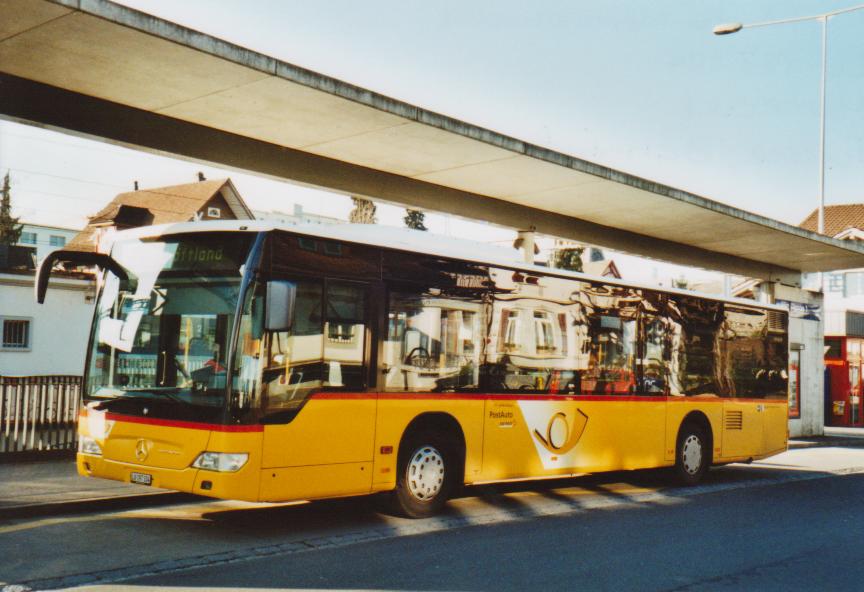 (113'434) - PostAuto Nordschweiz - LU 197'104 - Mercedes am 26. Dezember 2008 beim Bahnhof Sursee