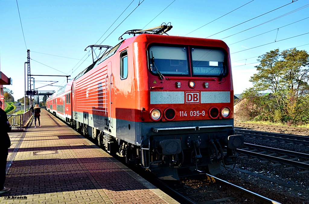 114 035-9 fuhr mit einen RE zum bf niederndodeleben,05.11.15