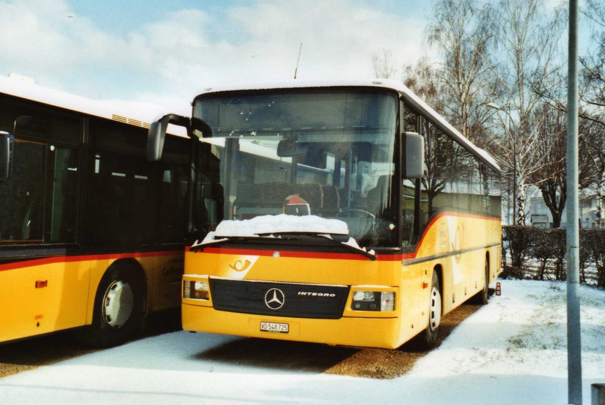 (114'207) - CarPostal Ouest - VD 548'725 - Mercedes am 14. Februar 2009 in Yverdon, Garage