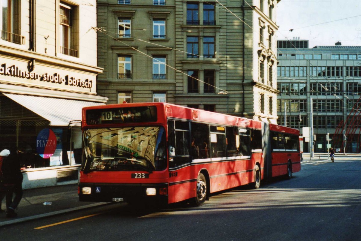 (115'314) - Bernmobil, Bern - Nr. 233/BE 513'233 - MAN am 16. Mrz 2009 in Bern, Hirschengraben