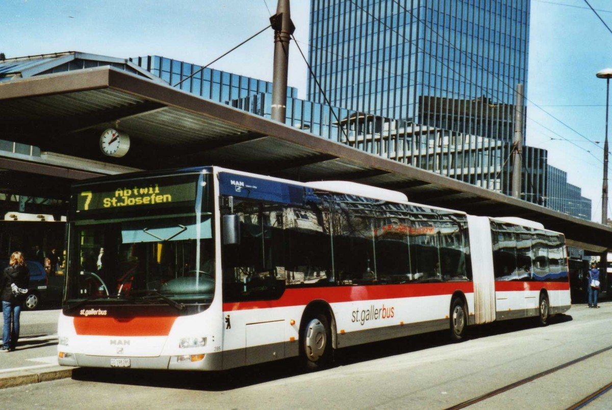 (115'409) - St. Gallerbus, St. Gallen - Nr. 285/SG 198'285 - MAN am 18. Mrz 2009 beim Bahnhof St. Gallen