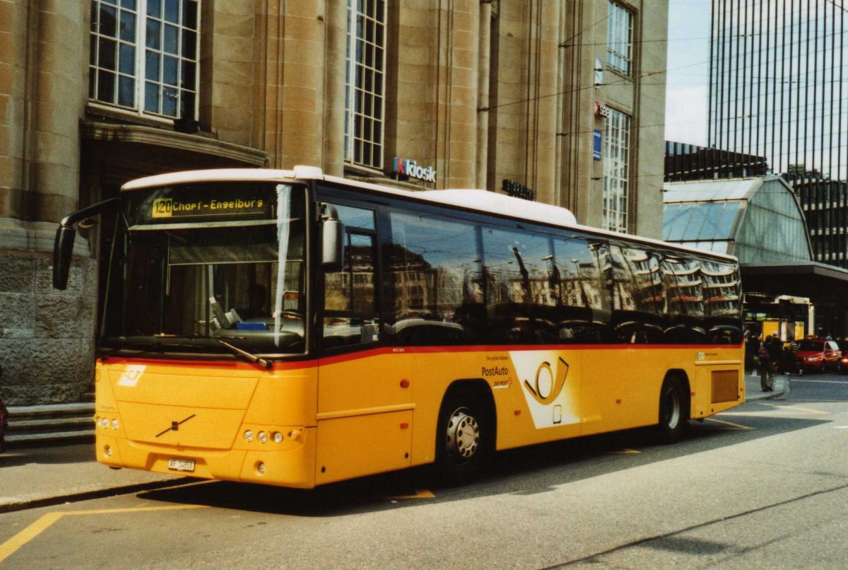 (116'026) - PostAuto Ostschweiz - AR 14'858 - Volvo am 22. April 2009 beim Bahnhof St. Gallen