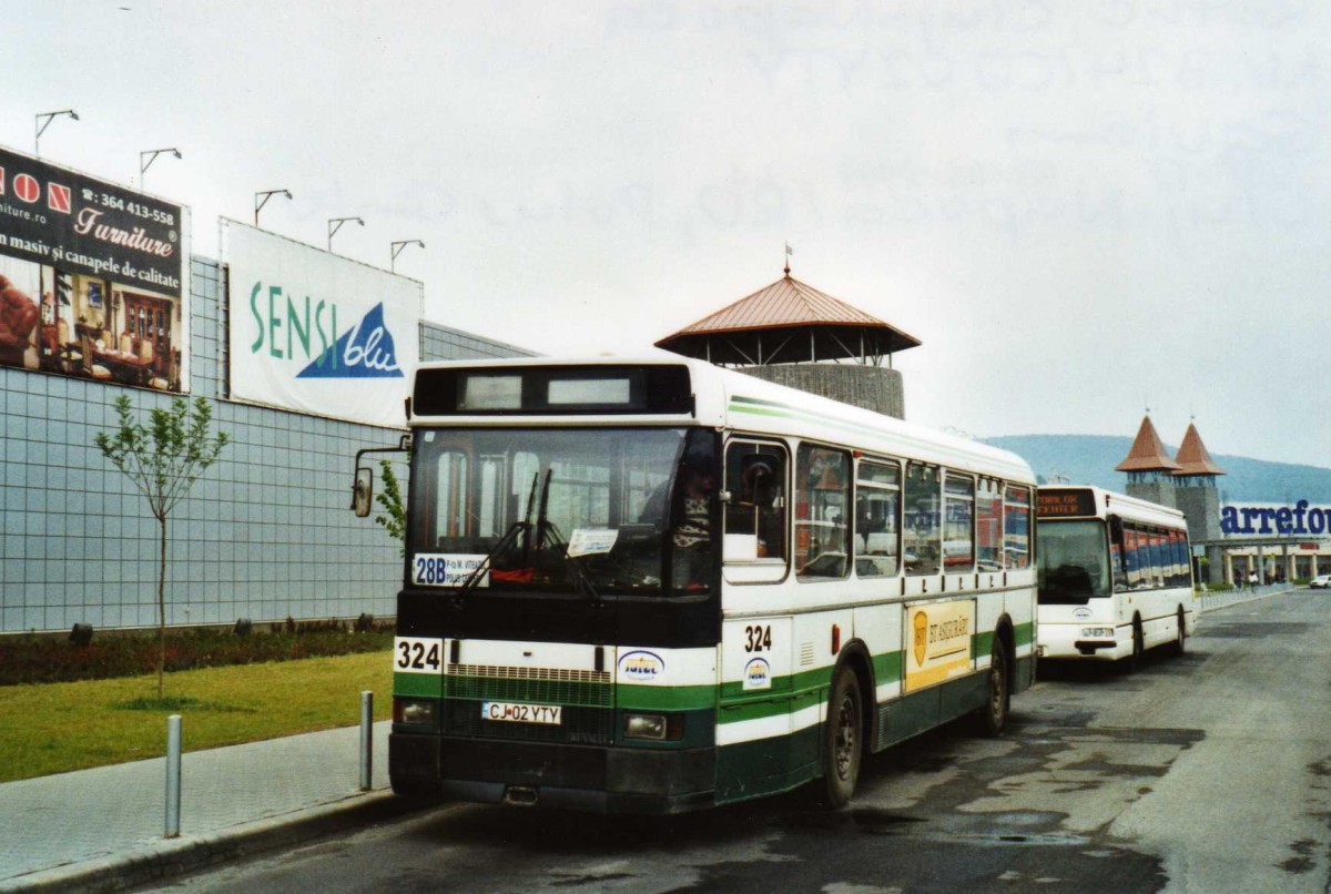 (117'004) - Ratuc, Cluj-Napoca - Nr. 324/CJ 02 YTY - Saviem (ex RATP F-Paris) am 28. Mai 2009 in Cluj-Napoca, Polus Center