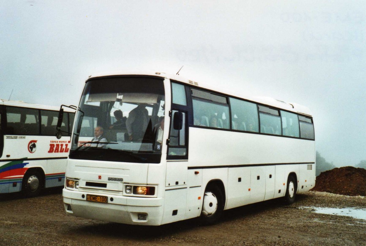 (117'016) - Aus Ungarn: EME-100 - Ikarus am 28. Mai 2009 auf dem Piatra Craiului