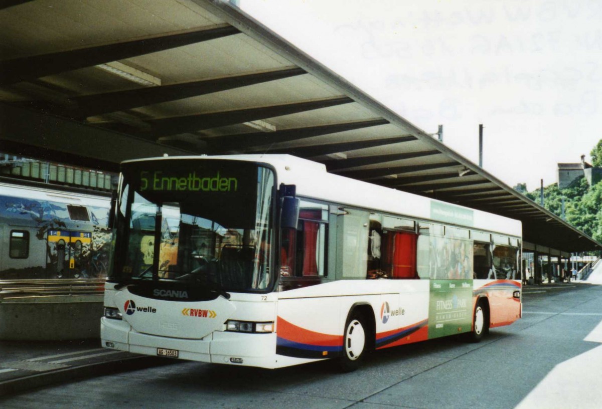 (117'409) - RVBW Wettingen - Nr. 72/AG 16'503 - Scania/Hess am 8. Juni 2009 beim Bahnhof Baden