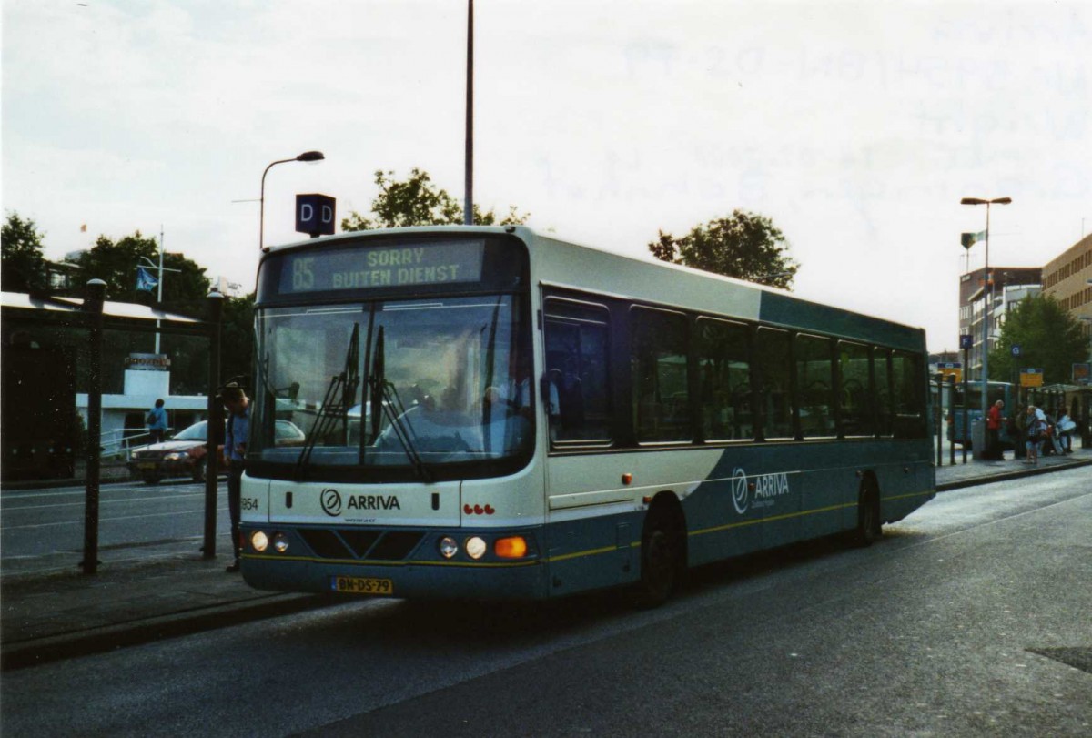 (118'426) - ARRIVA - Nr. 5954/BN-DS-79 - Wright am 7. Juli 2009 beim Bahnhof Groningen