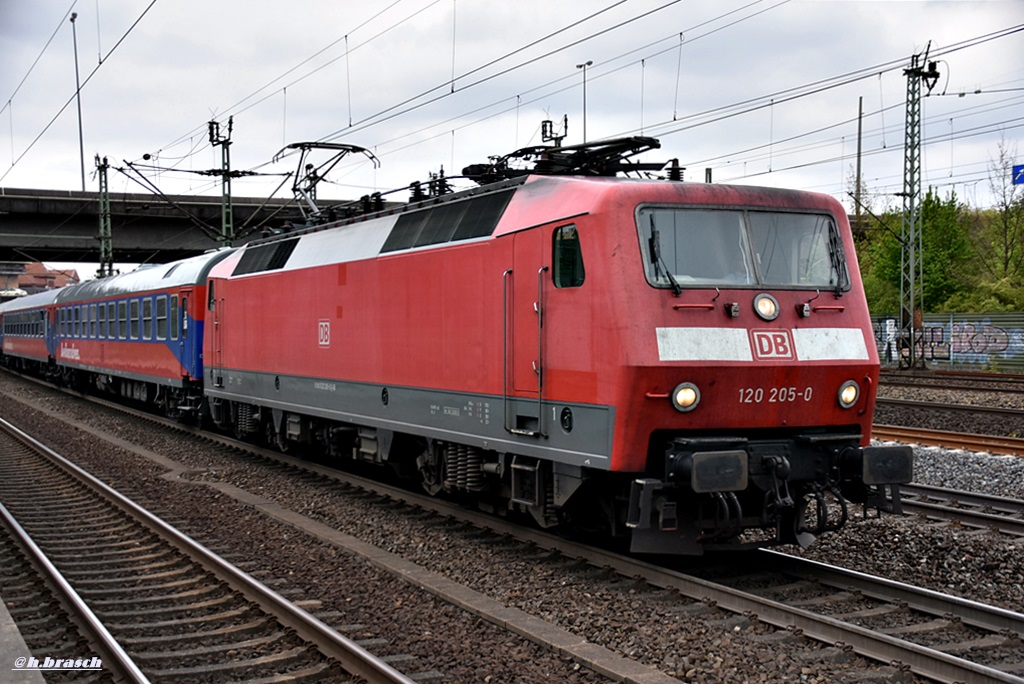 120 205-0 zog den HKX richtung köln,06.05.17