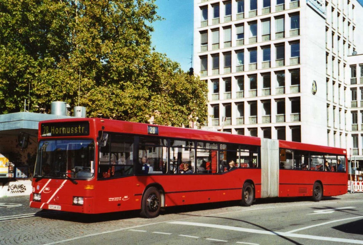 (121'532) - VAG Freiburg - Nr. 959/FR-SW 959 - Mercedes am 20. Oktober 2009 in Freiburg, Siegesdenkmal