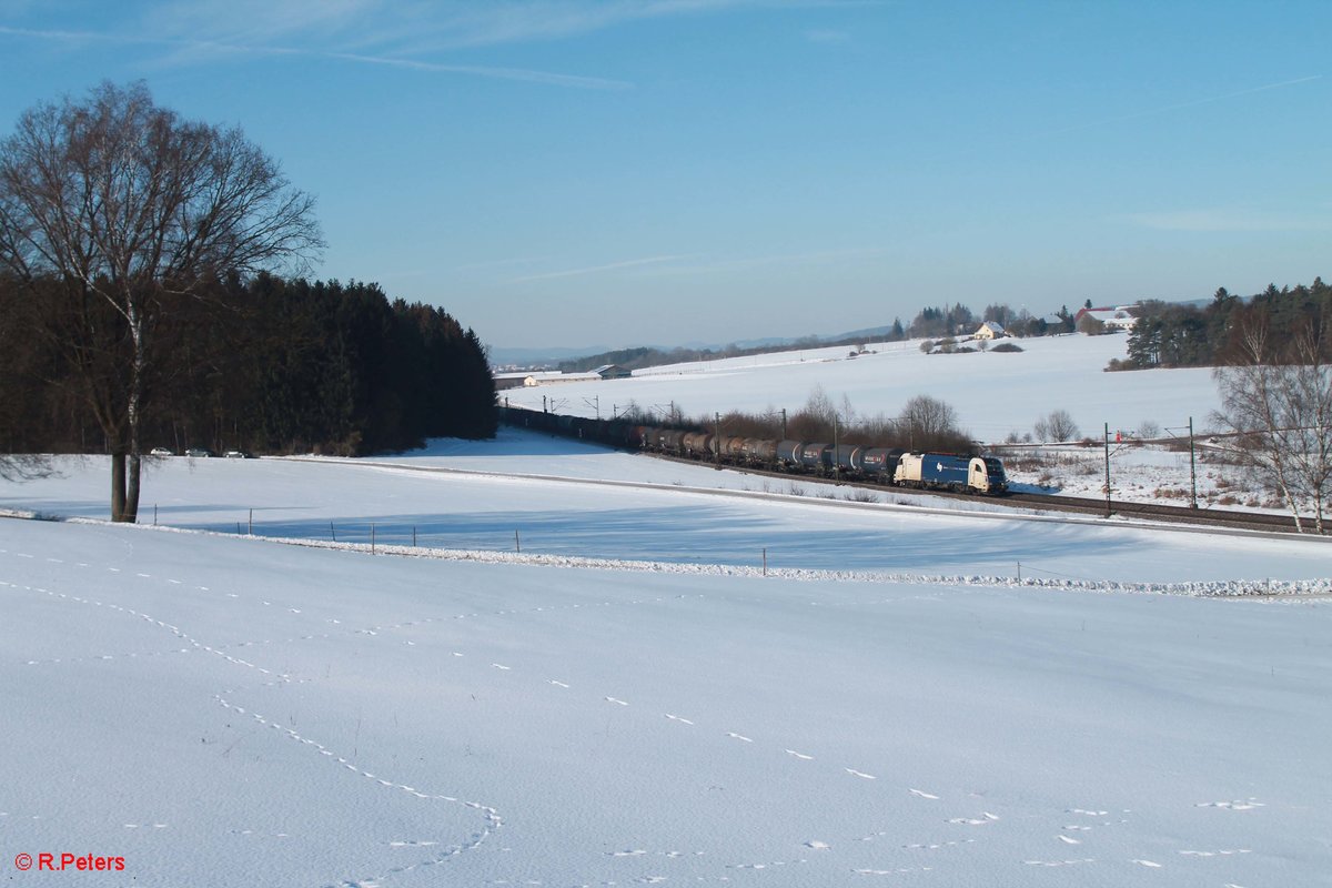 1216 951-4 zieht bei Sinsgrün einen Kesselzug. 19.01.17