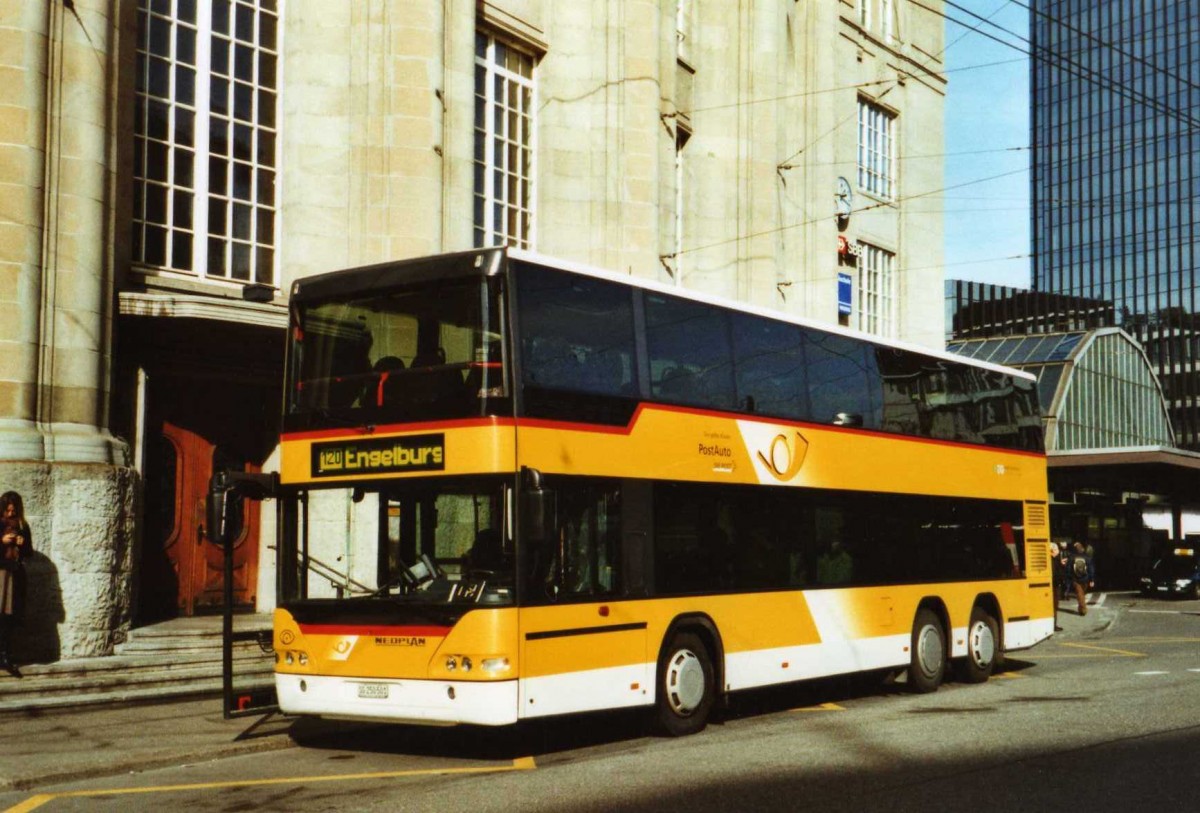 (121'627) - Casutt, Gossau - SG 250'501 - Neoplan am 21. Oktober 2009 beim Bahnhof St. Gallen