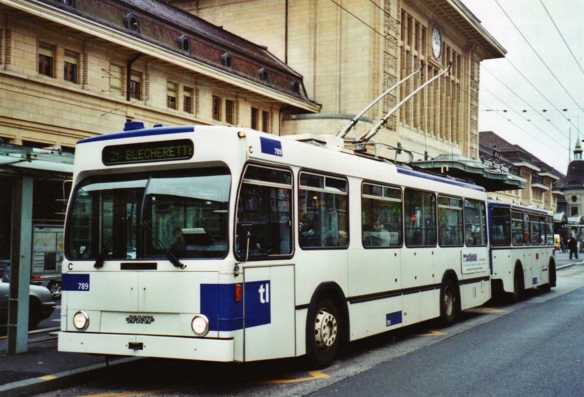 (122'219) - TL Lausanne - Nr. 789 - NAW/Lauber Trolleybus am 19. November 2009 beim Bahnhof Lausanne