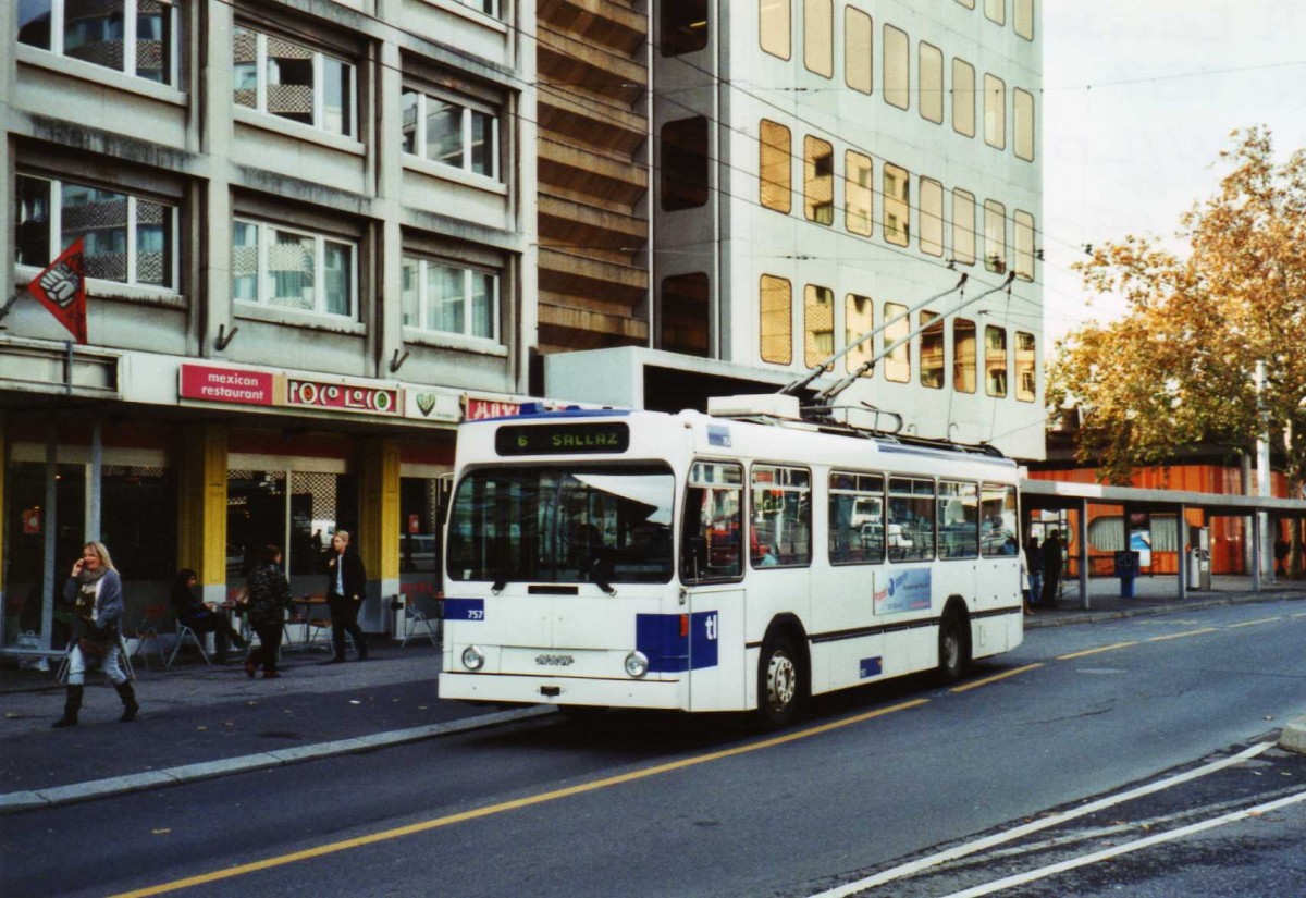 (122'324) - TL Lausanne - Nr. 757 - NAW/Lauber Trolleybus am 19. November 2009 in Lausanne, Chauderon