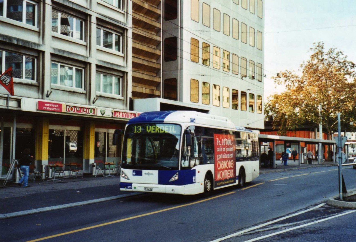 (122'407) - TL Lausanne - Nr. 305/VD 566'786 - Van Hool am 19. November 2009 in Lausanne, Chauderon