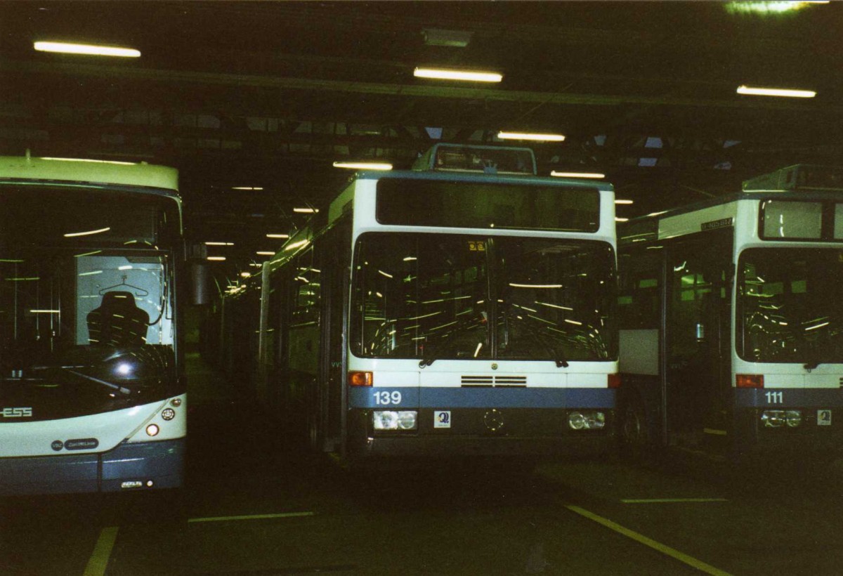 (123'108) - VBZ Zrich - Nr. 139 - Mercedes Gelenktrolleybus am 13. Dezember 2009 in Zrich, Garage Hardau