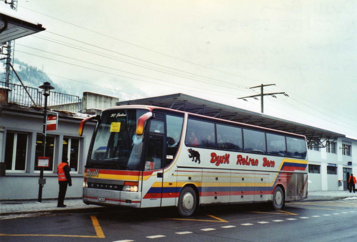 (124'107) - Dysli, Bern - Nr. 23/BE 28'435 - Setra (ex EvoBus, Kloten) am 10. Januar 2010 beim Bahnhof Frutigen