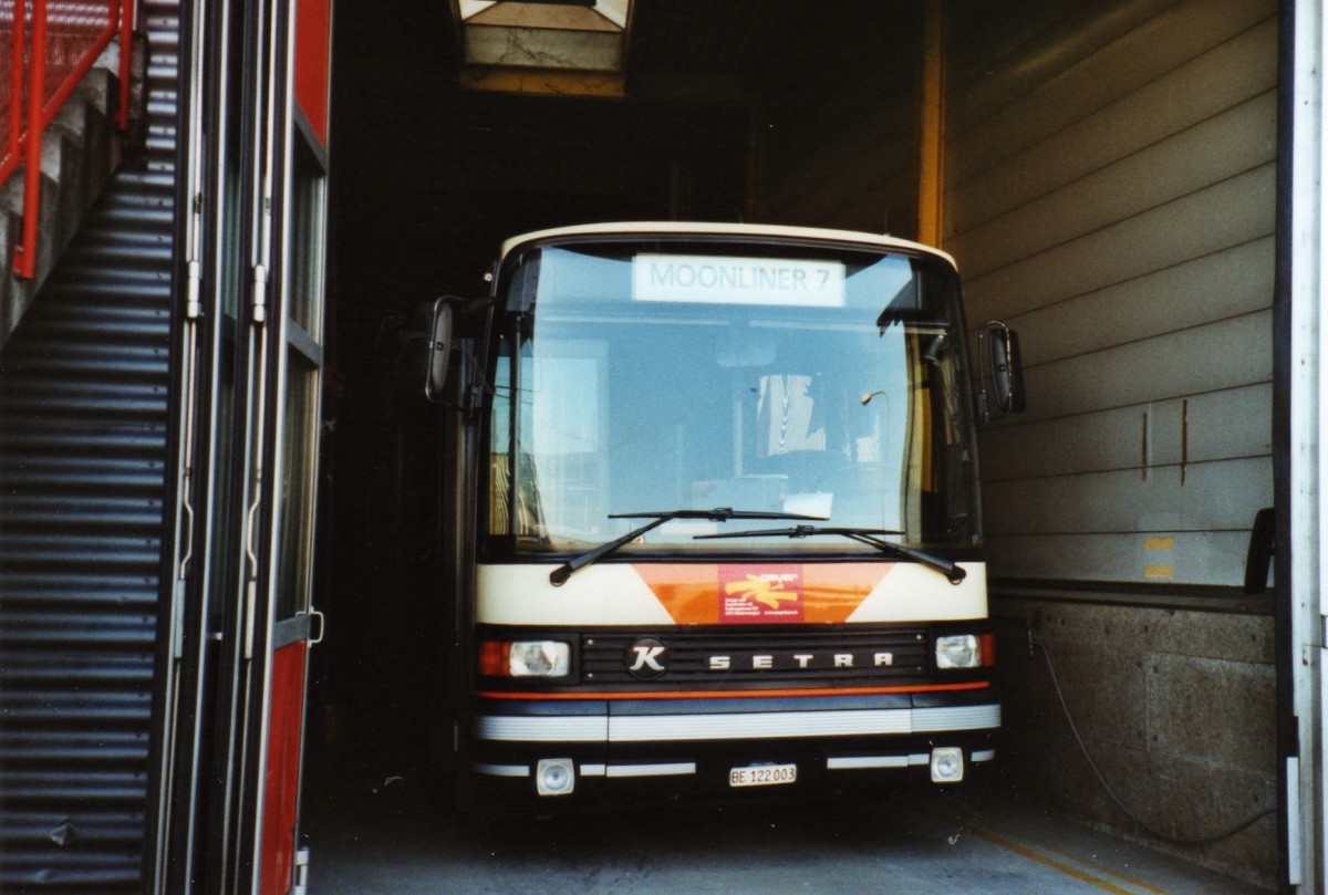 (127'331) - Peyer, Niederwangen - BE 122'003 - Setra (ex TRAVYS Yverdon; ex TPYG Yverdon) am 28. Juni 2010 in Niederwangen, Garage