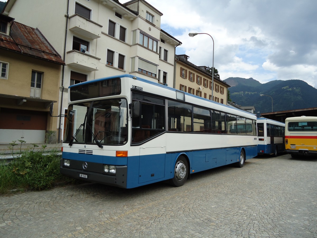 (127'561) - Meyer, Gschenen - UR 9345 - Mercedes (ex Gut, Binz Nr. 18) am 4. Juli 2010 beim Bahnhof Airolo