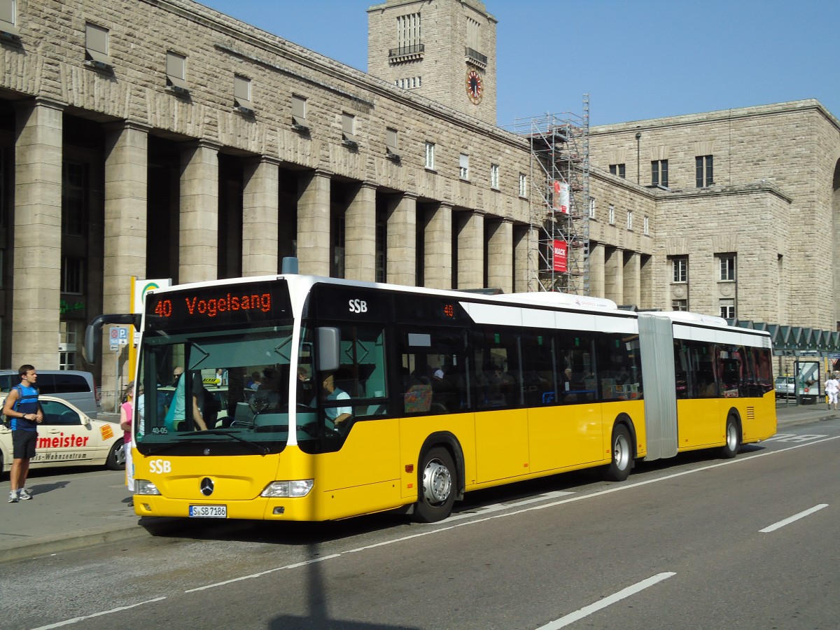 (127'926) - SSB Stuttgart - S-SB 7186 - Mercedes am 10. Juli 2010 beim Hauptbahnhof Stuttgart