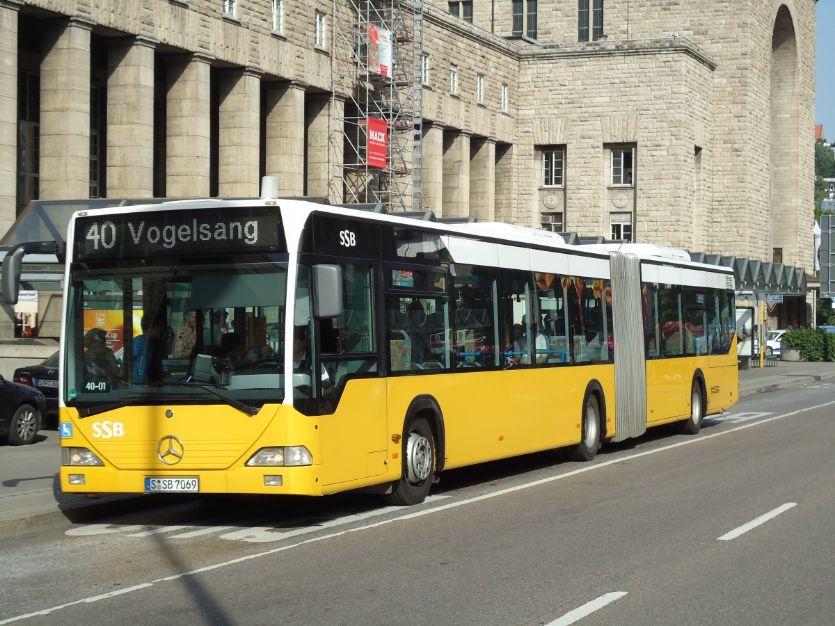 (127'928) - SSB Stuttgart - S-SB 7069 - Mercedes am 10. Juli 2010 beim Hauptbahnhof Stuttgart