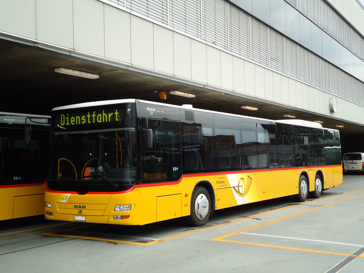 (128'038) - PostAuto Bern - Nr. 653/BE 489'253 - MAN am 24. Juli 2010 in Bern, Postautostation