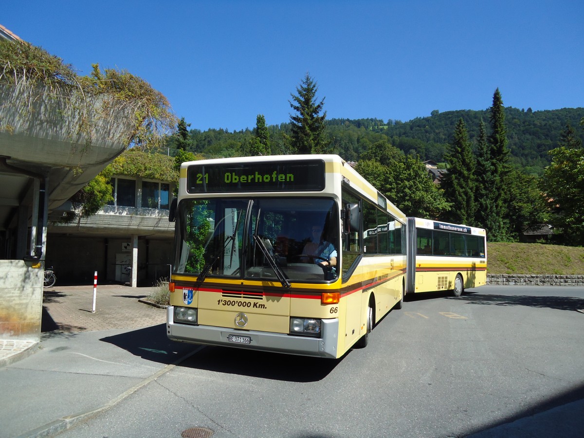 (129'195) - STI Thun - Nr. 66/BE 371'366 - Mercedes am 1. September 2010 in Oberhofen, Wichterheer