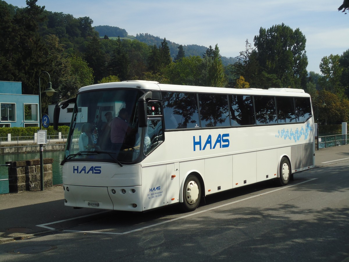 (130'080) - Haas, Wdenswil - ZH 619'900 - Bova am 23. September 2010 bei der Schifflndte Thun