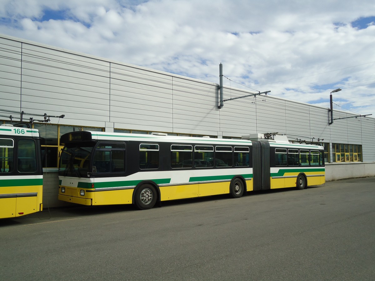 (130'241) - TN Neuchtel - Nr. 164 - FBW/Hess Gelenktrolleybus am 4. Oktober 2010 in Marin, Dpt