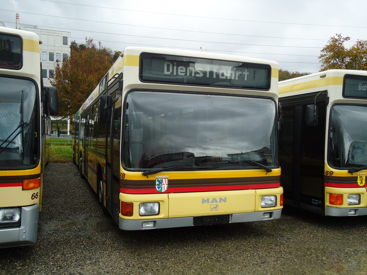 (130'767) - STI Thun - Nr. 68 - MAN am 24. Oktober 2010 in Kloten, EvoBus