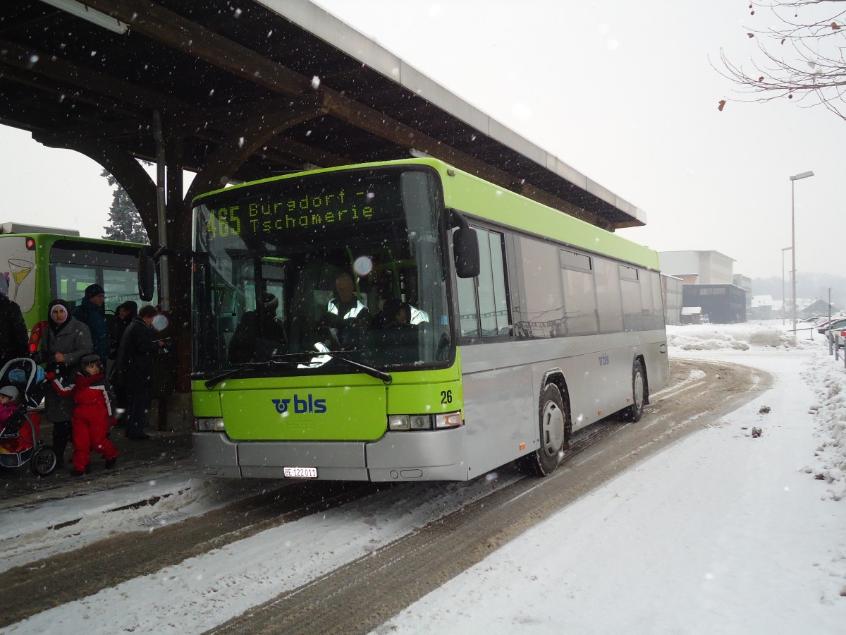 (131'731) - Busland, Burgdorf - Nr. 26/BE 122'011 - Scania/Hess am 28. Dezember 2010 beim Bahnhof Burgdorf