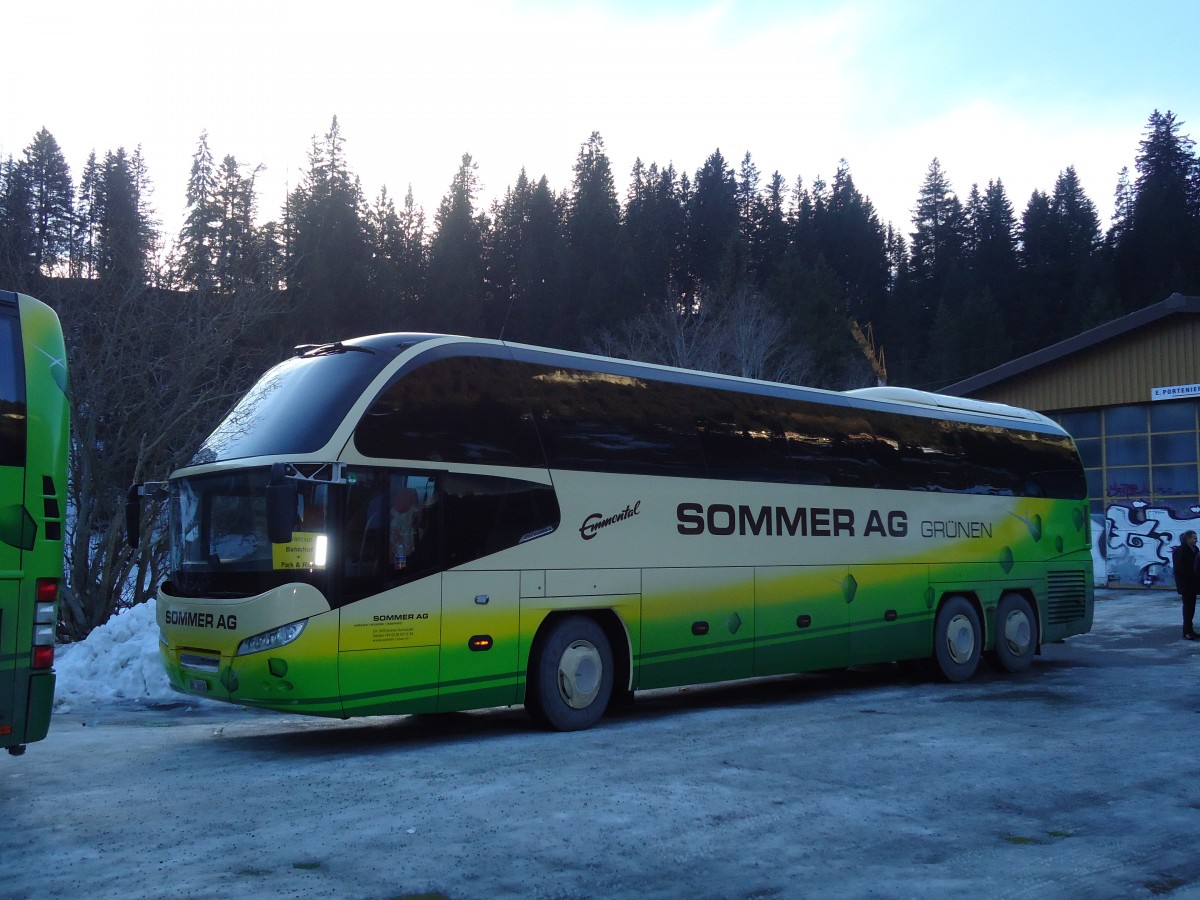 (131'979) - Sommer, Grnen - BE 26'938 - Neoplan am 8. Januar 2011 in Adelboden, Mineralquelle