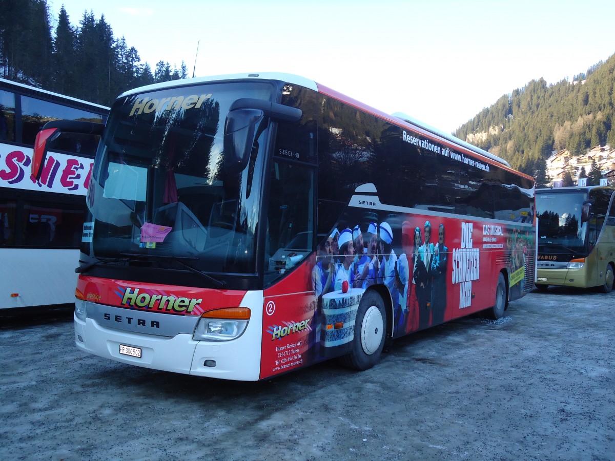 (131'987) - Horner, Tafers - Nr. 2/FR 300'502 - Setra am 8. Januar 2011 in Adelboden, ASB