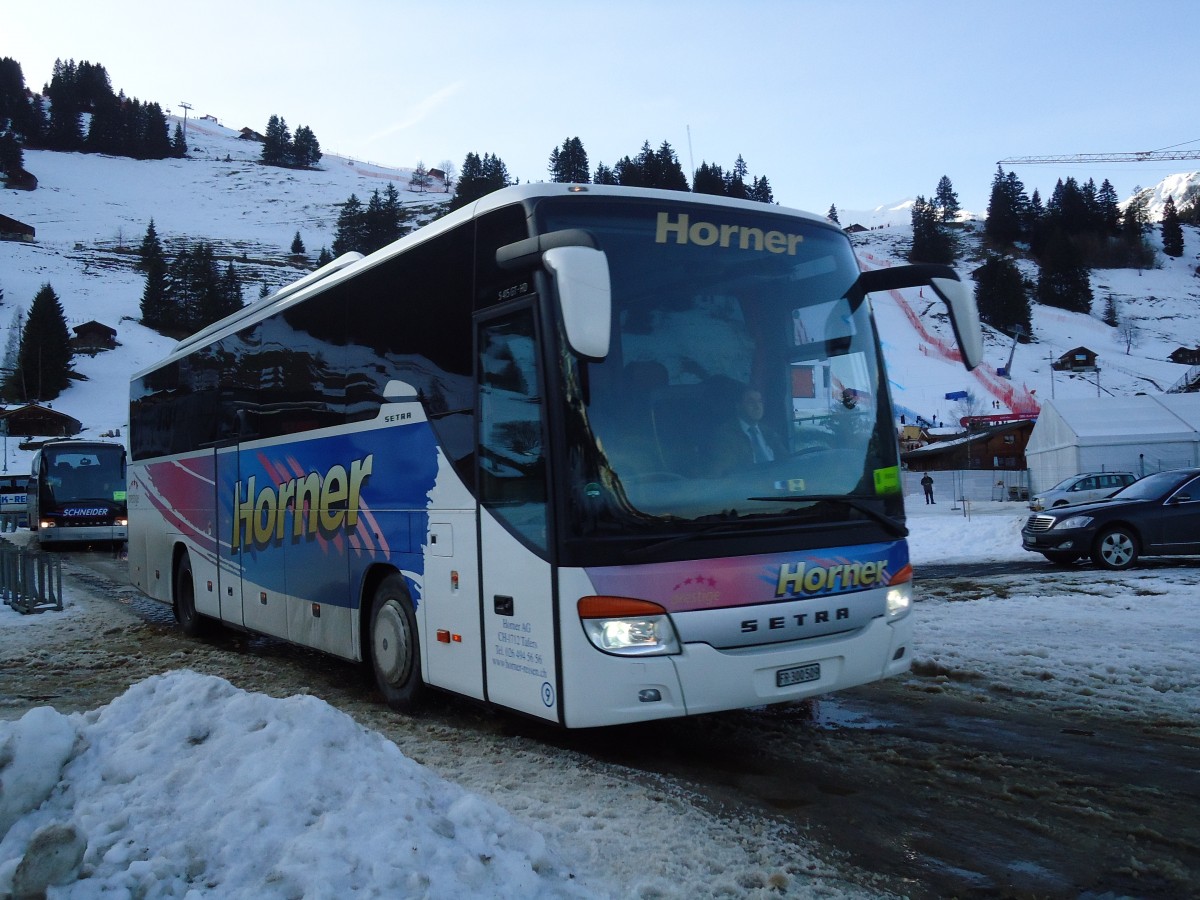 (132'203) - Horner, Tafers - Nr. 9/FR 300'509 - Setra am 8. Januar 2011 in Adelboden, Weltcup