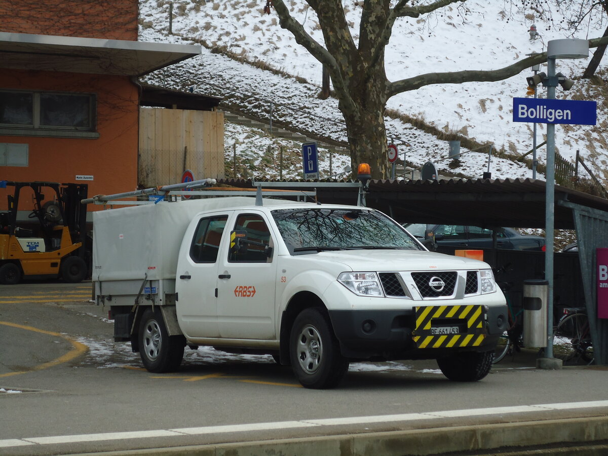 (132'418) - RBS Worblaufen - Nr. 53/BE 661'453 - Nissan am 24. Januar 2011 beim Bahnhof Bolligen