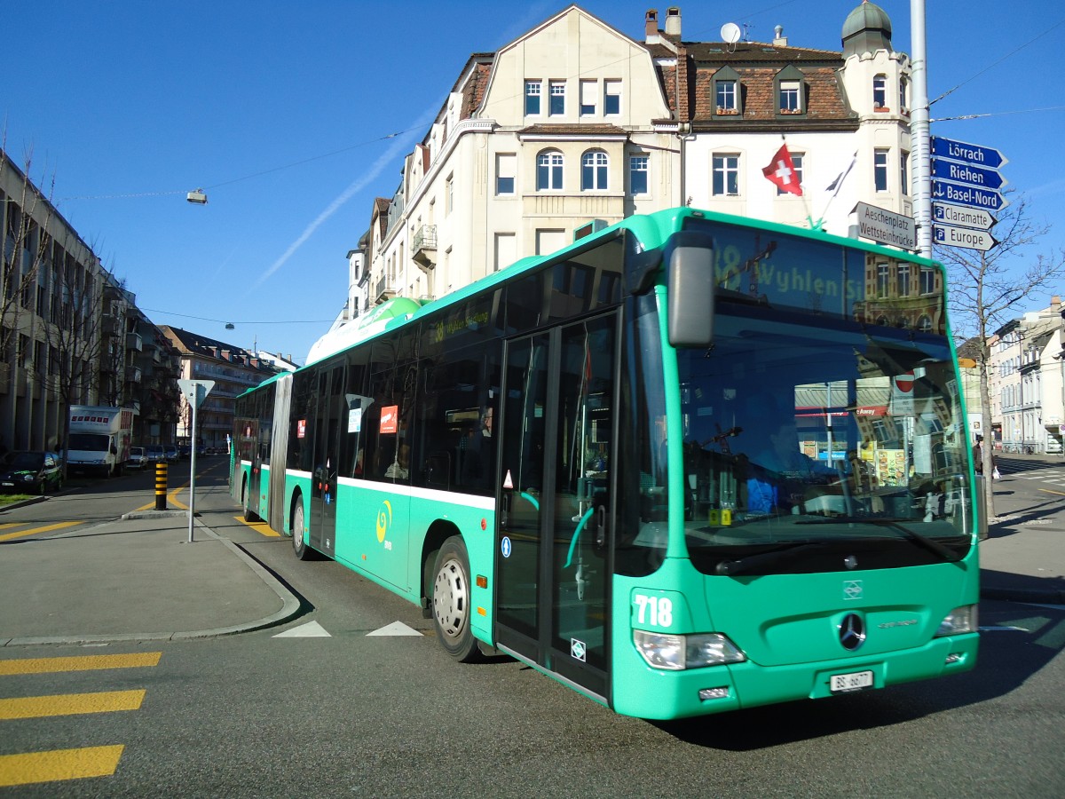 (132'547) - BVB Basel - Nr. 718/BS 6677 - Mercedes am 7. Februar 2011 in Basel, Wettsteinplatz