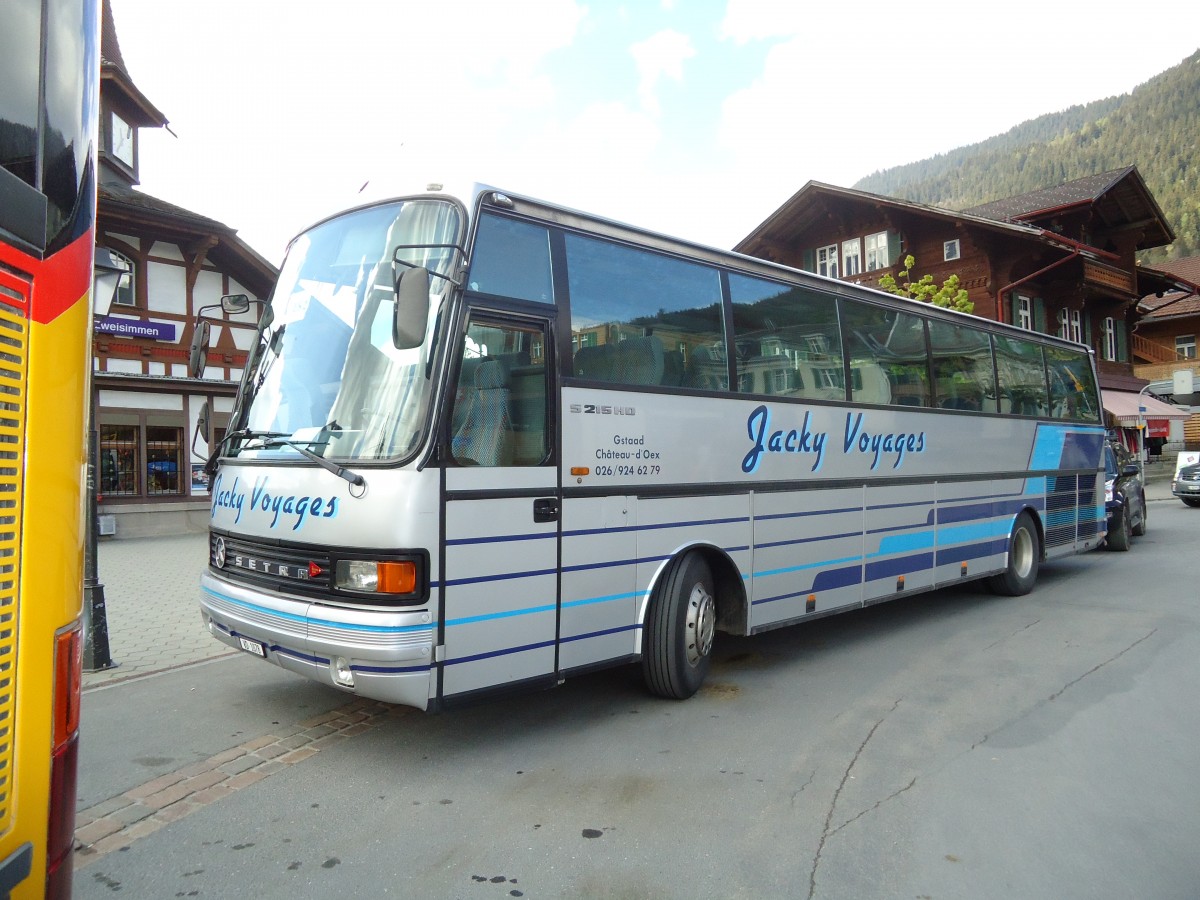 (133'502) - Jacky Voyages, Chteau-d'Oex - VD 1078 - Setra am 30. April 2011 beim Bahnhof Zweisimmen 