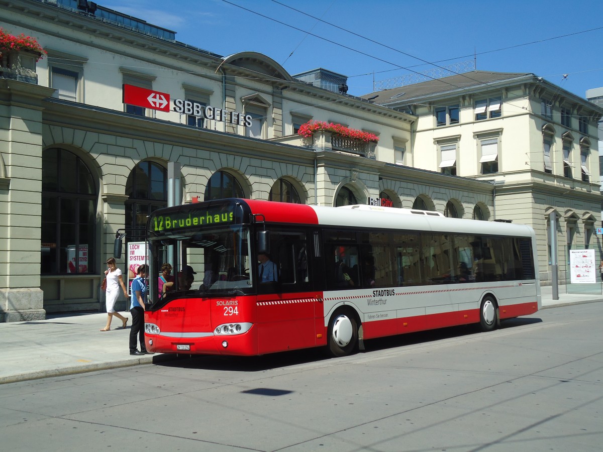 (135'502) - SW Winterthur - Nr. 294/ZH 730'294 - Solaris am 17. August 2011 beim Hauptbahnhof Winterthur