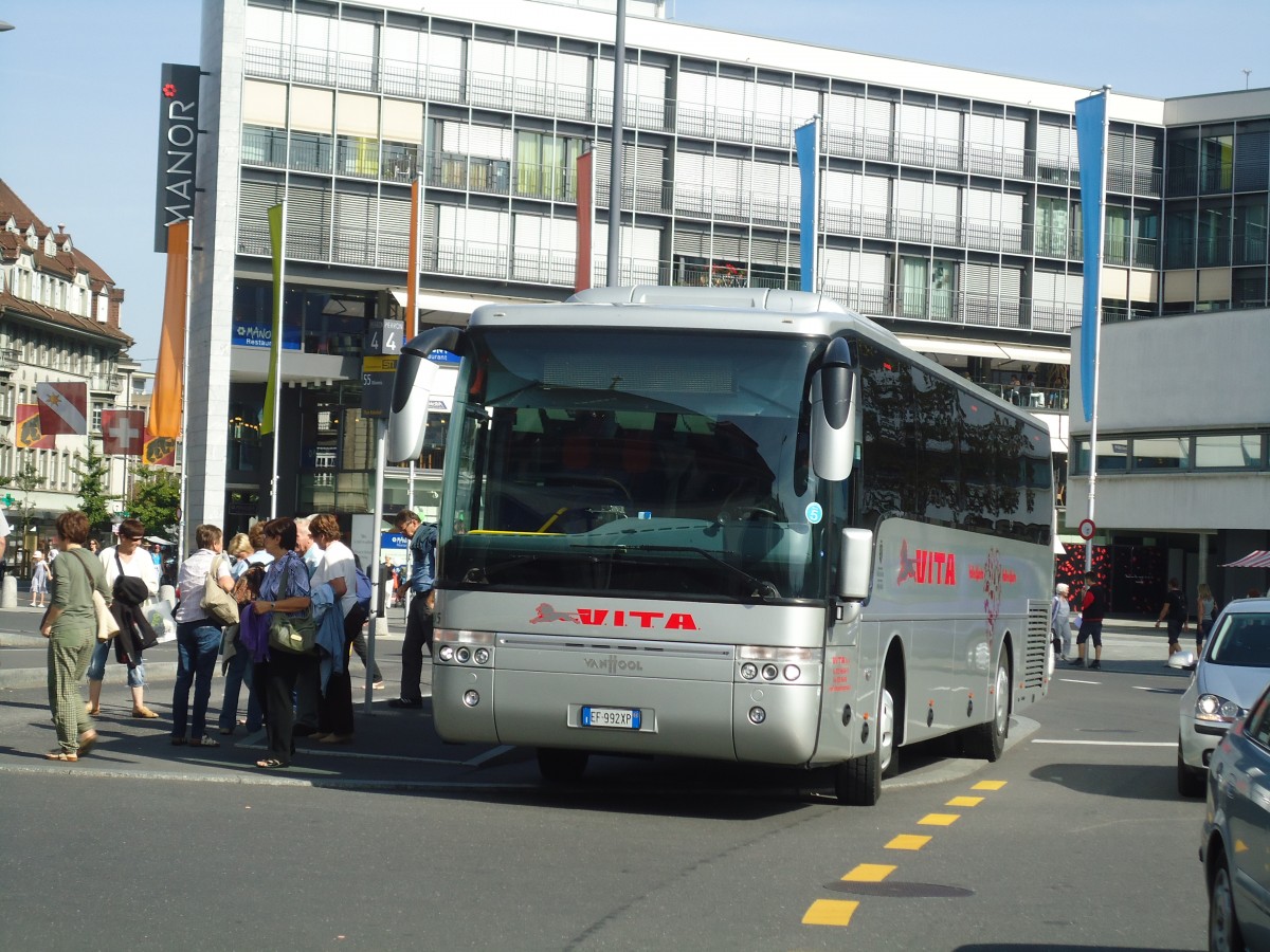 (135'787) - Aus Italien: V.I.T.A., Hone - EF-992 XP - Van Hool am 3. September 2011 beim Bahnhof Thun