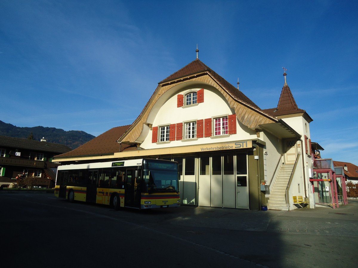 (136'813) - STI Thun - Nr. 100/BE 577'100 - MAN am 22. November 2011 in Blumenstein, Garage