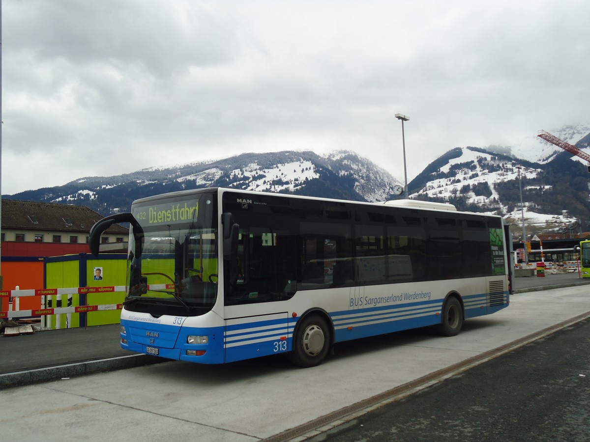 (137'955) - BSW Sargans - Nr. 313/SG 297'503 - MAN/Gppel am 5. Mrz 2012 beim Bahnhof Sargans