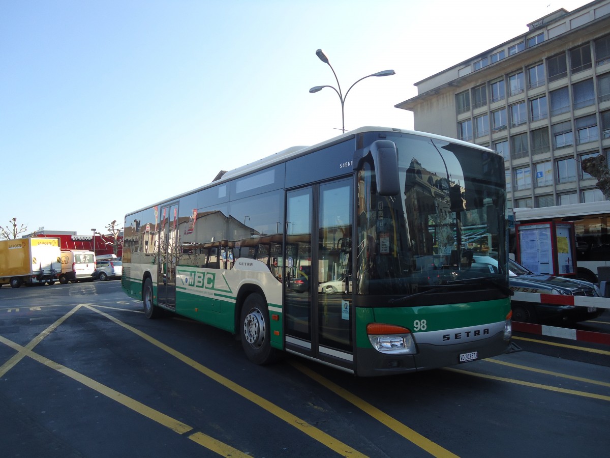 (138'175) - MBC Morges - Nr. 98/VD 203'373 - Setra (ex Deutschland) am 9. Mrz 2012 beim Bahnhof Morges