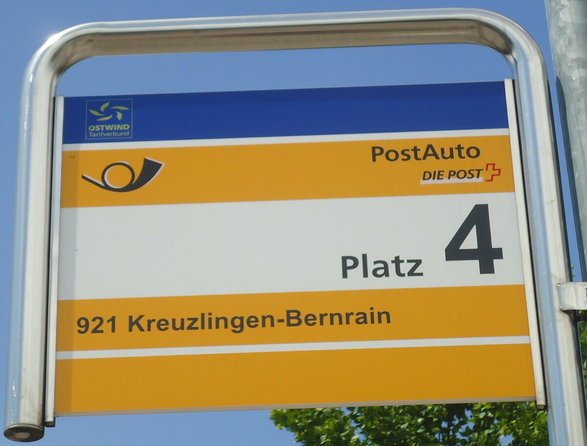 (139'129) - PostAuto-Haltestellenschild - Weinfelden, Bahnhof - am 27. Mai 2012