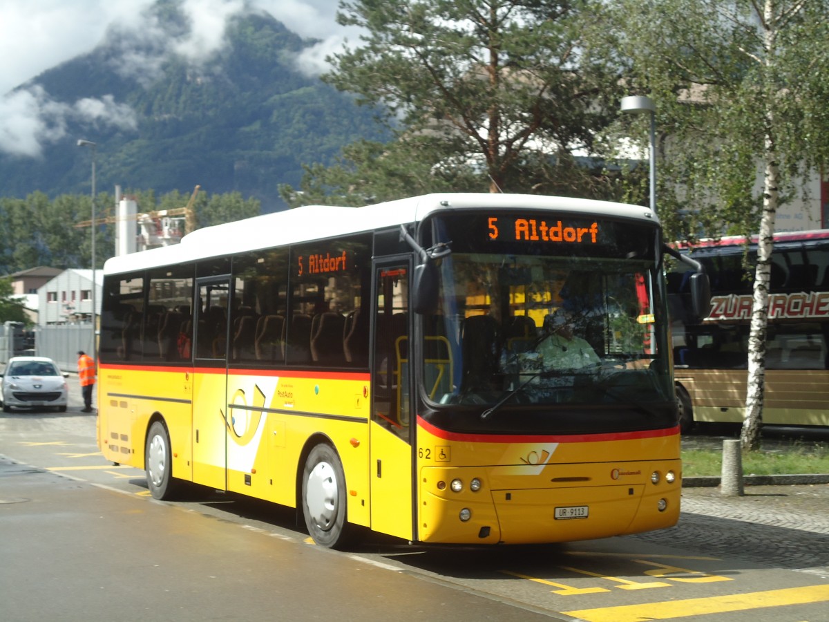 (139'371) - AAGU Altdorf - Nr. 62/UR 9113 - Cacciamali am 11. Juni 2012 beim Bahnhof Flelen