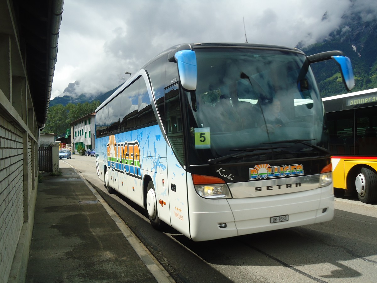 (139'431) - Bolliger, Unterschchen - UR 9333 - Setra am 11. Juni 2012 beim Bahnhof Flelen