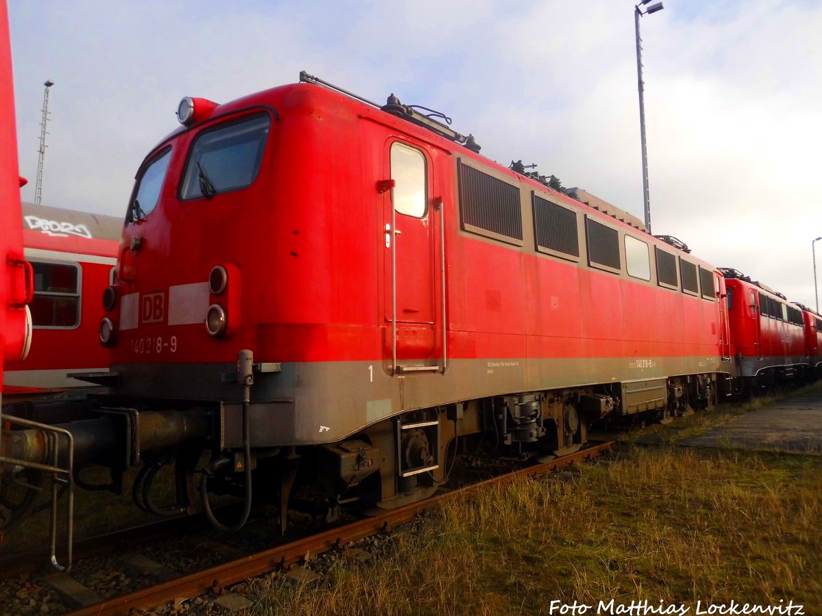 140 218 abgestellt in Mukran am 28.12.16