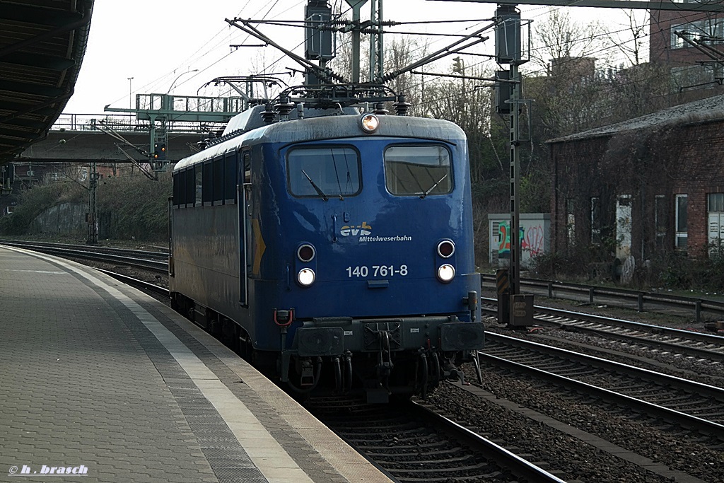 140 761-8 stand am bhf hh-harburg , datum 27.03.14