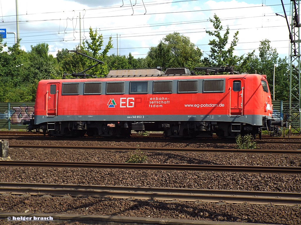 140 853-3 ist am 29.08.13 durch hh-harburg gefahren