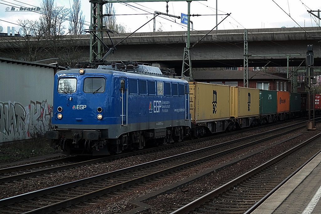 140 857-4 zog einen containerzug am 27.03.14 durch hh-harburg