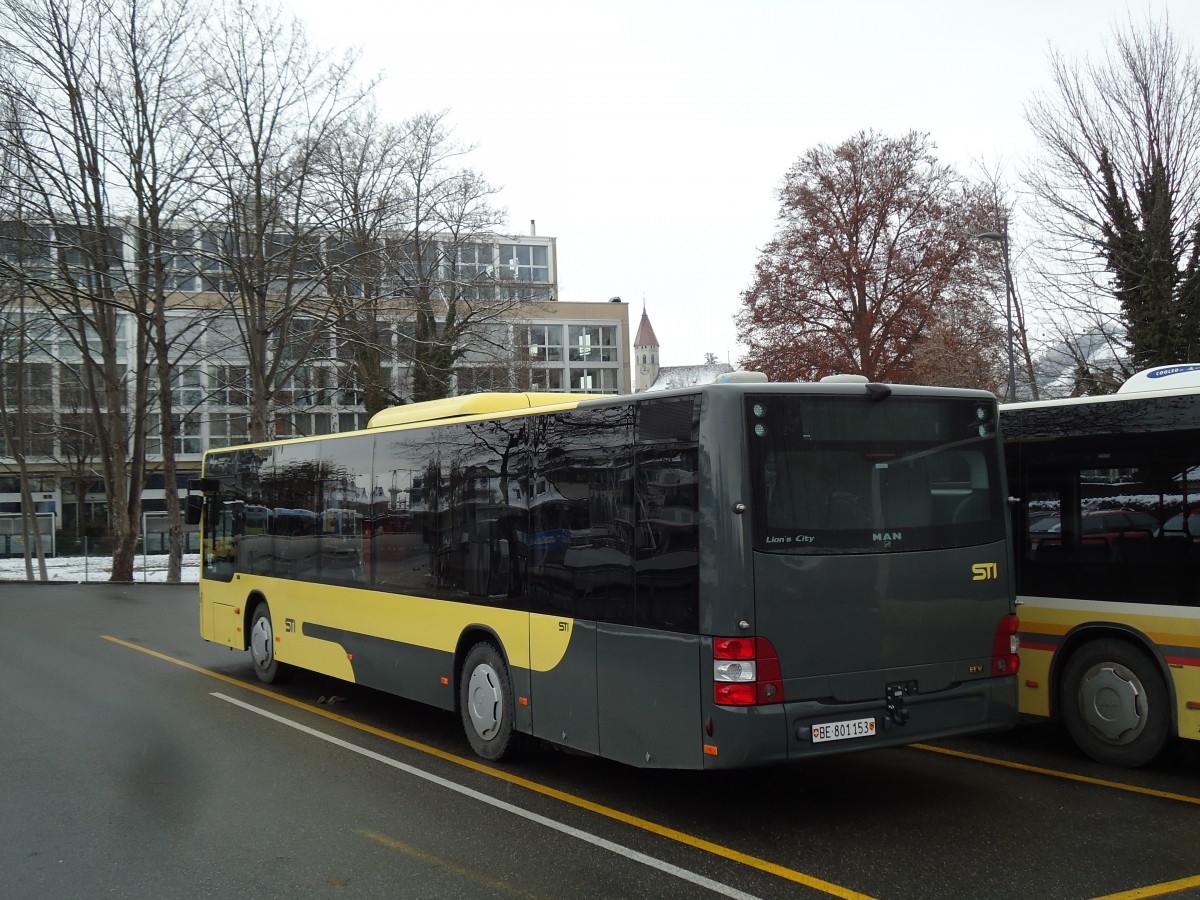 (142'287) - STI Thun - Nr. 153/BE 801'153 - MAN am 30. November 2012 bei der Schifflndte Thun