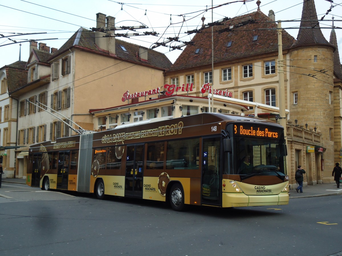 (142'714) - transN, La Chaux-de-Fonds - Nr. 148 - Hess/Hess Gelenktrolleybus (ex TN Neuchtel Nr. 148) am 29. Dezember 2012 in Neuchtel, Place Pury